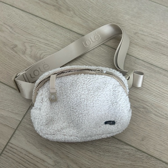 Lole Off-White Cream Sherpa Crossbody Belt Bag - Picture 1 of 4